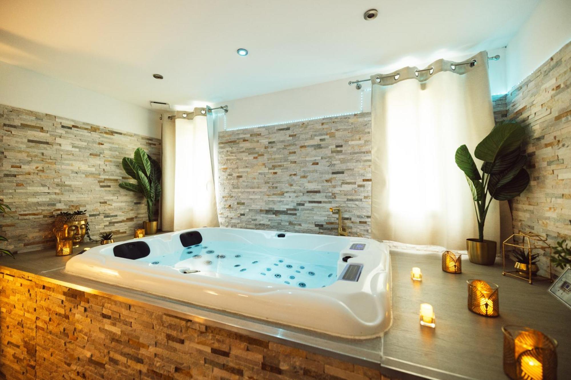 Suite And Spa La Perla Bianca Grabels Exteriér fotografie