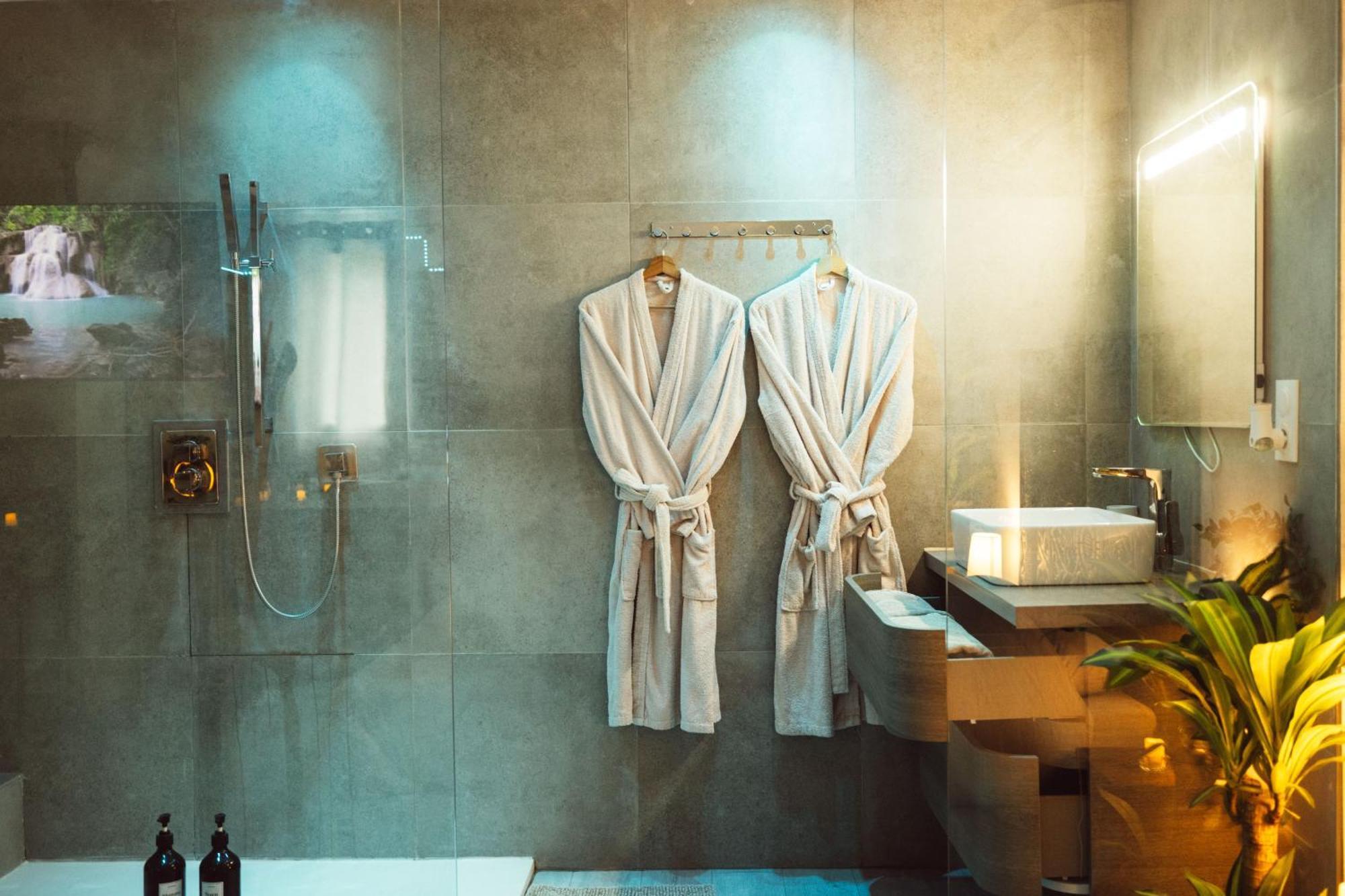 Suite And Spa La Perla Bianca Grabels Exteriér fotografie