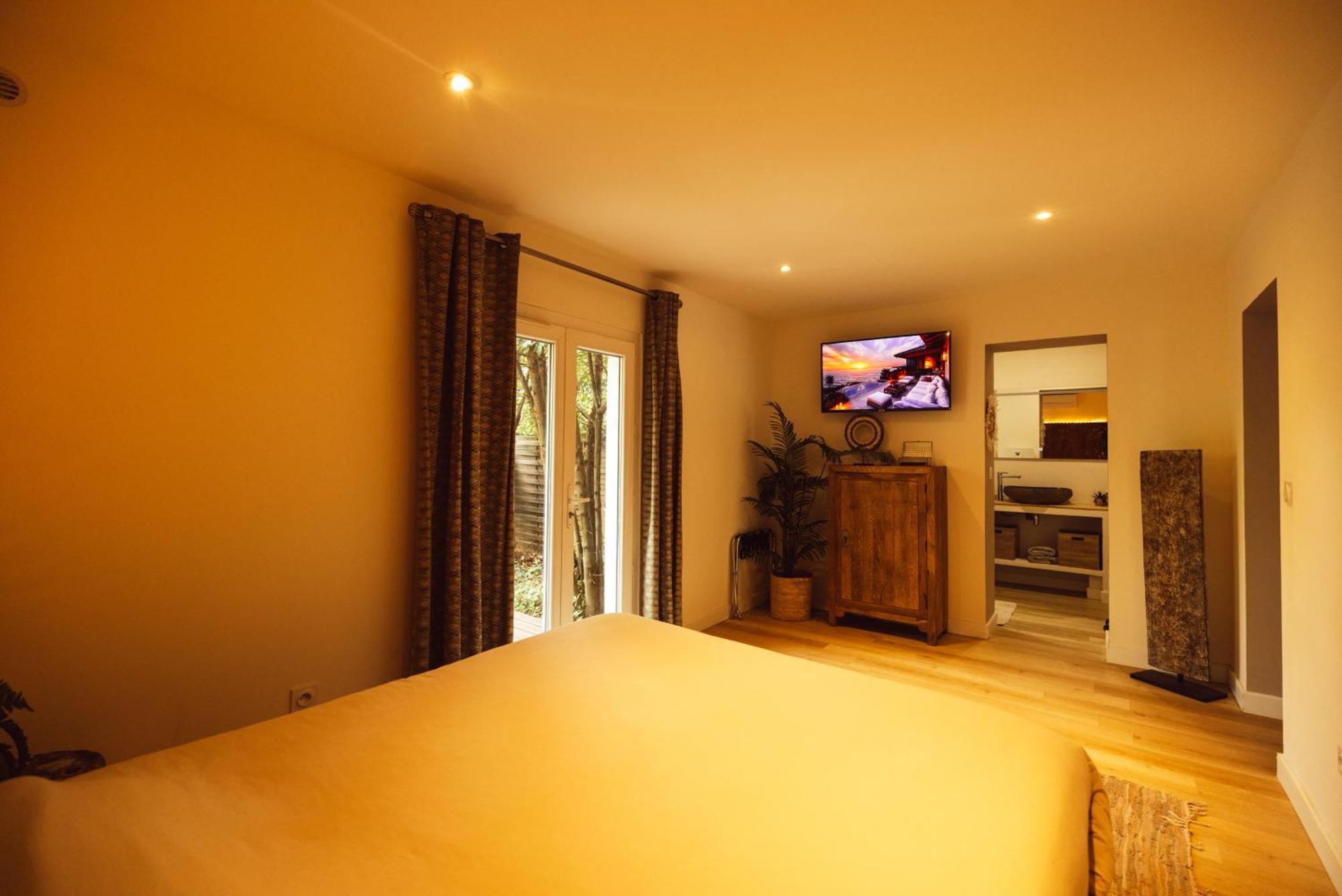 Suite And Spa La Perla Bianca Grabels Exteriér fotografie
