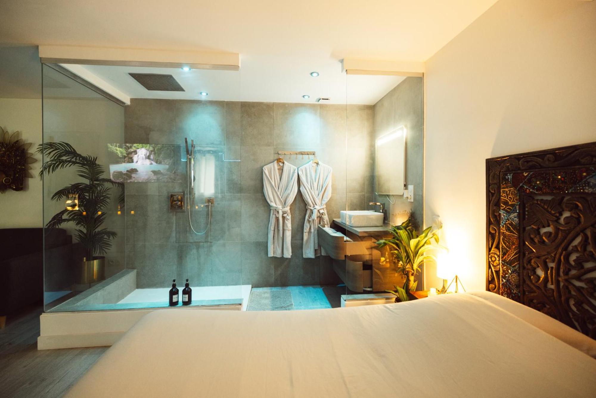 Suite And Spa La Perla Bianca Grabels Exteriér fotografie